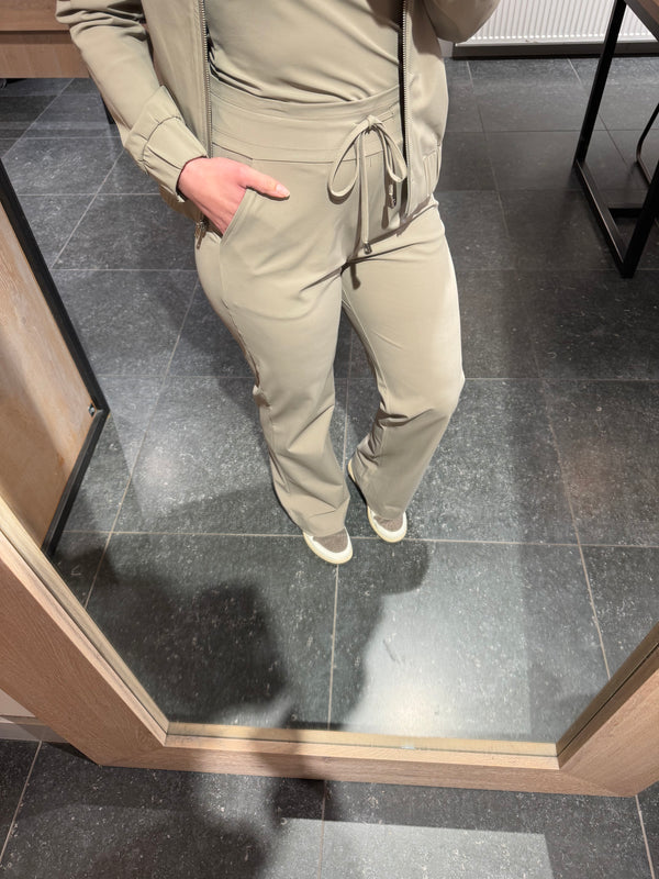 MI PIACE 202089 straight broek taupe