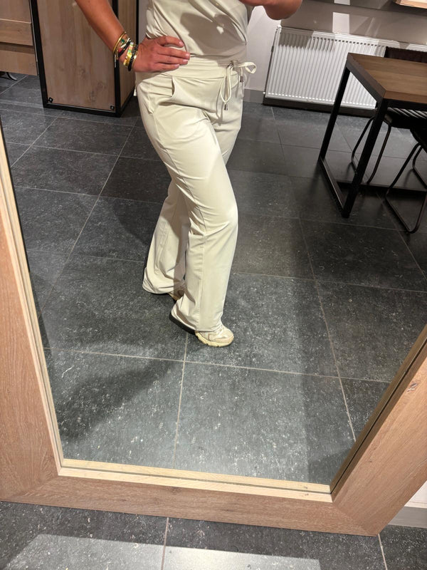Mi piace straight broek 202136 kit