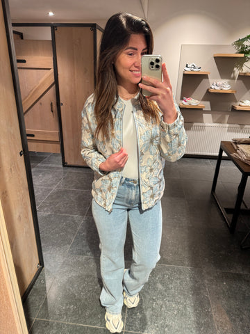 Bomber bloem licht blauw