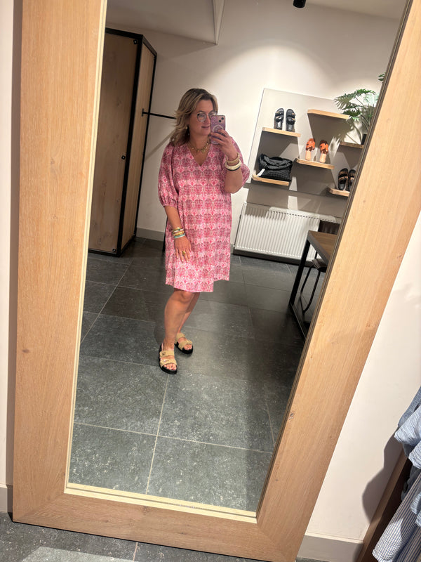 Azzu jurk kleur roze