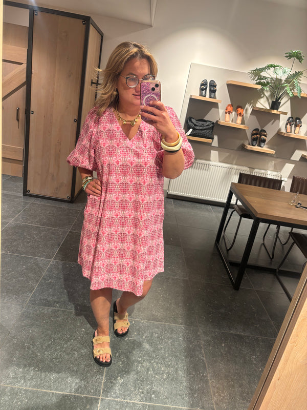 Azzu jurk kleur roze